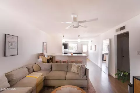 Living - 5324 N 3rd Ave, Phoenix, AZ 85013 photo 2 of 4