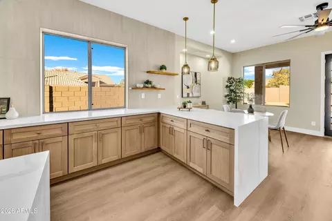 Kitchen - 7860 E Peralta Ave, Mesa, AZ 85212 photo 7 of 9