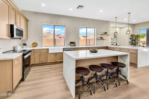 Kitchen - 7860 E Peralta Ave, Mesa, AZ 85212 photo 8 of 9