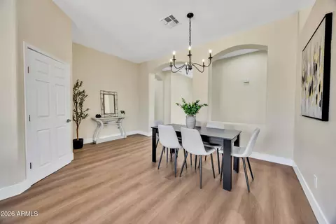 Dining - 7860 E Peralta Ave, Mesa, AZ 85212 photo 2 of 4