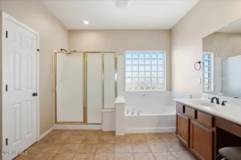 Bath - 10740 E Lobo Ave, Mesa, AZ 85209 photo 2 of 2