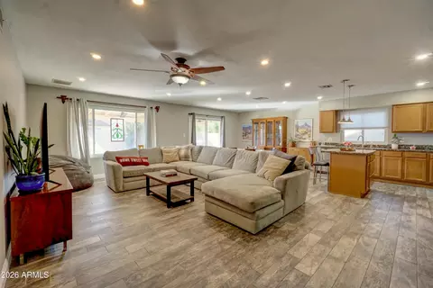 2749 E Sylvia St, Phoenix, AZ 85032 photo 8