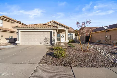 1320 W Kingbird Dr, Chandler, AZ 85286