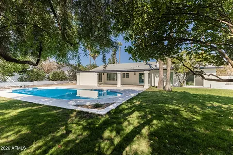 Exterior - 2655 E Cholla St, Phoenix, AZ 85028 photo 4 of 6
