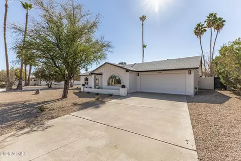 Exterior - 2655 E Cholla St, Phoenix, AZ 85028 photo 2 of 6