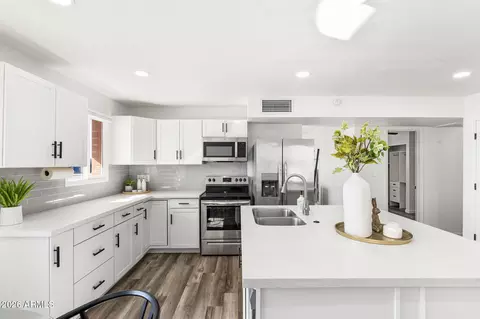 1512 W Fairmont Dr, Tempe, AZ 85282