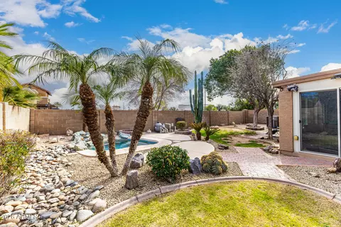 Exterior - 2397 S Granite St, Gilbert, AZ 85295 photo 8 of 12