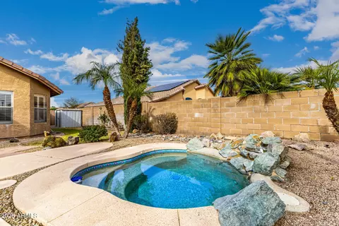 Exterior - 2397 S Granite St, Gilbert, AZ 85295 photo 12 of 12