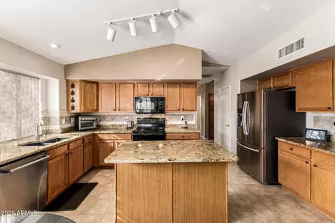 Kitchen - 2397 S Granite St, Gilbert, AZ 85295 photo 1 of 4