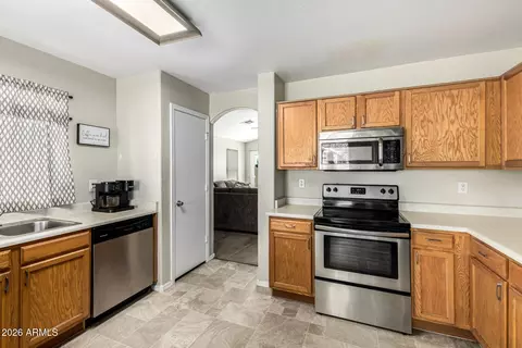 Kitchen - 2207 E 39th Ave, Apache Junction, AZ 85119 photo 1 of 4