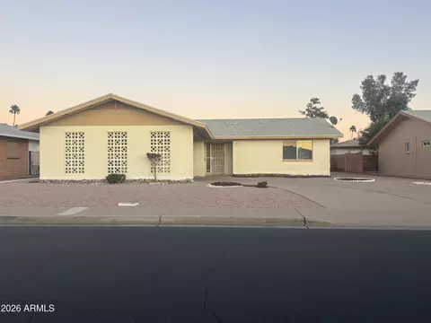 1025 S Roanoke --, Mesa, AZ 85206