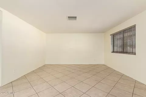 Living - 1136 E Caldwell St, Phoenix, AZ 85042 photo 4 of 7