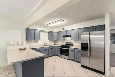 Kitchen - 1136 E Caldwell St, Phoenix, AZ 85042 photo 1 of 3