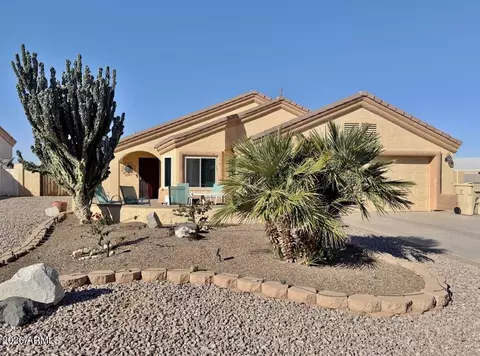 15774 S Saxon Rd, Arizona City, AZ 85123