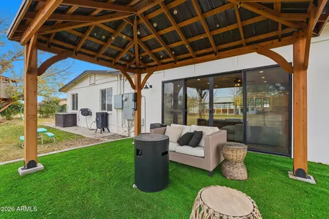 Exterior - 2858 E Redfield Rd, Gilbert, AZ 85234 photo 10 of 11