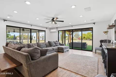 Living - 2858 E Redfield Rd, Gilbert, AZ 85234 photo 1 of 1