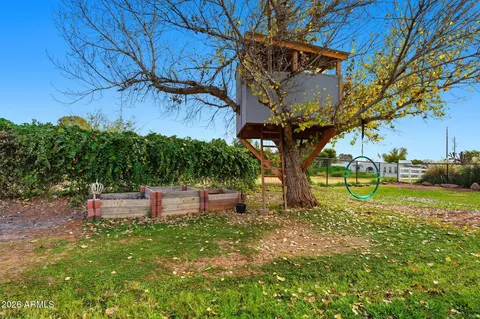 Exterior - 2858 E Redfield Rd, Gilbert, AZ 85234 photo 4 of 11