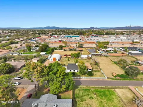 View/Area - 2858 E Redfield Rd, Gilbert, AZ 85234 photo 2 of 8