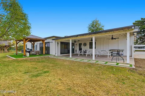 Exterior - 2858 E Redfield Rd, Gilbert, AZ 85234 photo 7 of 11