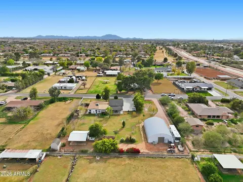 View/Area - 2858 E Redfield Rd, Gilbert, AZ 85234 photo 6 of 8