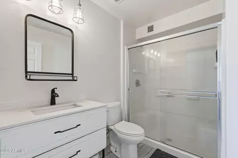 Bath - 2858 E Redfield Rd, Gilbert, AZ 85234 photo 1 of 2