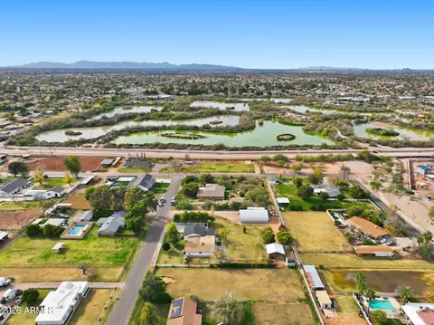View/Area - 2858 E Redfield Rd, Gilbert, AZ 85234 photo 4 of 8