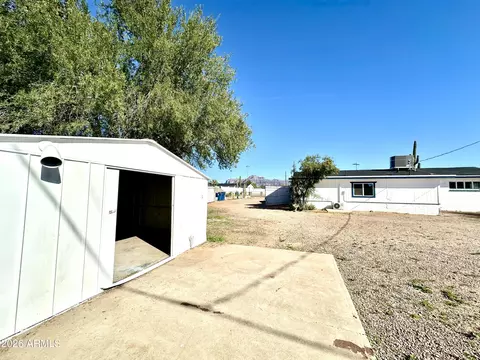 Exterior - 524 S Saguaro Dr, Apache Junction, AZ 85120 photo 5 of 7
