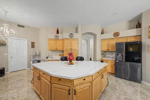 Kitchen - 755 E Orchid Ln, Gilbert, AZ 85296 photo 4 of 5