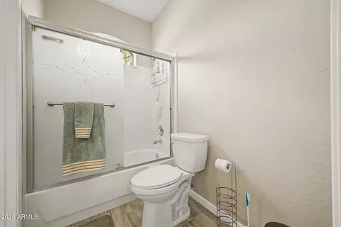 Bath - 755 E Orchid Ln, Gilbert, AZ 85296 photo 3 of 3