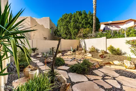 Exterior - 1732 E Gelding Dr, Phoenix, AZ 85022 photo 13 of 14