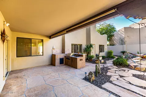 Exterior - 1732 E Gelding Dr, Phoenix, AZ 85022 photo 7 of 14