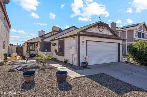 6405 W Mercer Ln, Glendale, AZ 85304