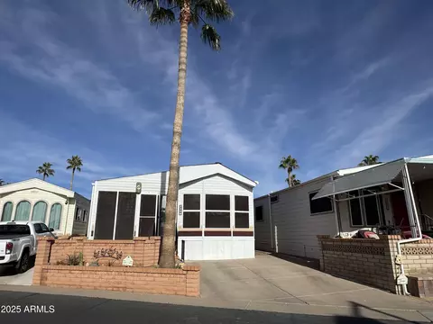 2358 S Pomo Ave, Apache Junction, AZ 85119 photo 2