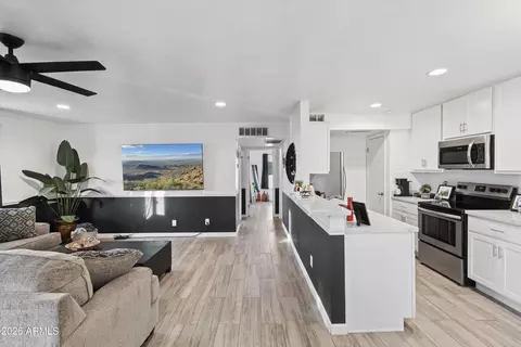 Entry Way - 756 Eugie Ave, Phoenix, AZ 85022 photo 1 of 1