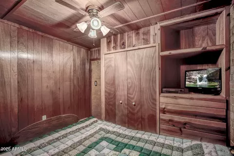 Bedroom - 6413 W Barton Dr, Pine, AZ 85544 photo 2 of 4