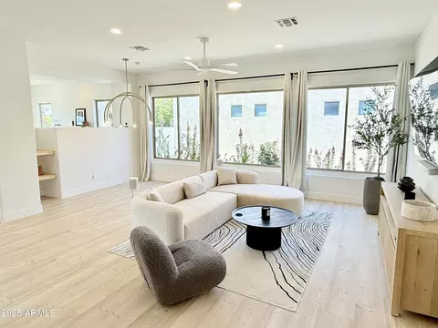 Living - 3929 E Carter Dr, Phoenix, AZ 85042 photo 2 of 5