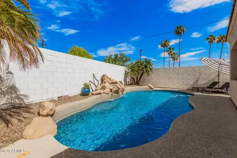Exterior - 3929 E Carter Dr, Phoenix, AZ 85042 photo 4 of 9