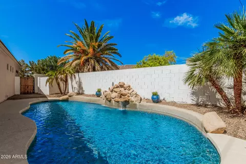 Exterior - 3929 E Carter Dr, Phoenix, AZ 85042 photo 6 of 9