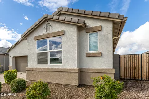 Exterior - 10062 S Lillian Dr, Apache Junction, AZ 85120 photo 2 of 6