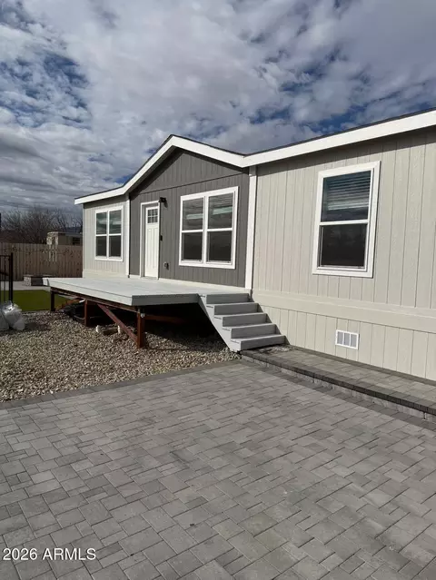 2548 S Kadomoto Dr, Cornville, AZ 86325