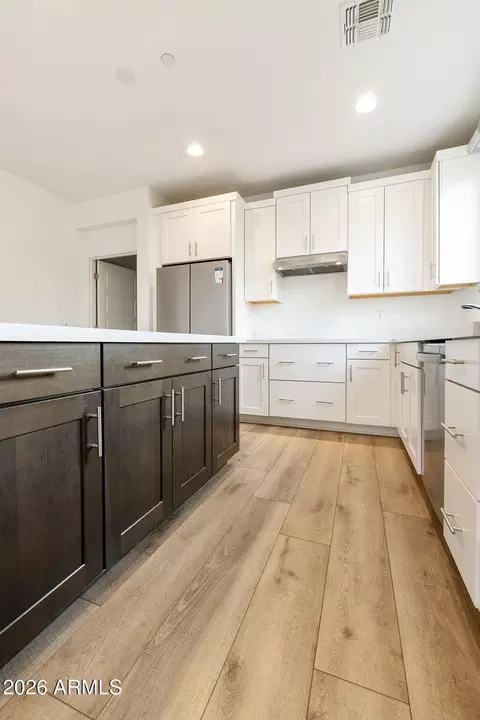 Kitchen - 2760 S Harmony Ave, Gilbert, AZ 85295 photo 1 of 2