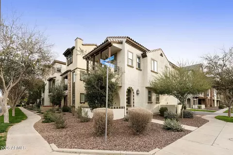 2760 S Harmony Ave, Gilbert, AZ 85295