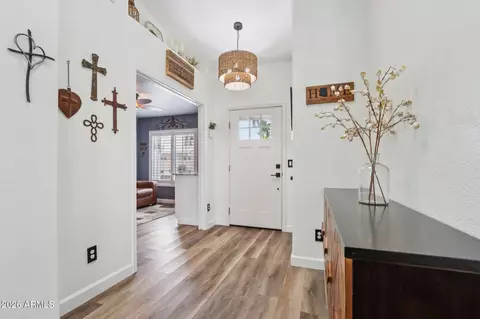 Entry Way - 286 W Gail Dr, Gilbert, AZ 85233 photo 1 of 2