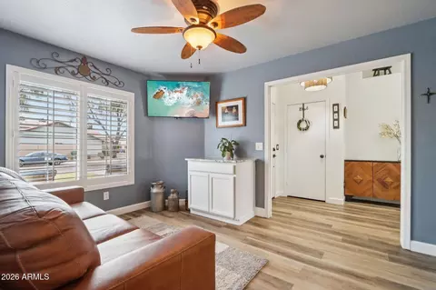 Entry Way - 286 W Gail Dr, Gilbert, AZ 85233 photo 2 of 2