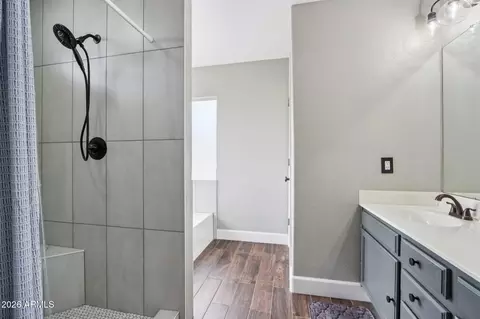 Bath - 286 W Gail Dr, Gilbert, AZ 85233 photo 7 of 7