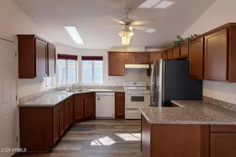 3700 S Tomahawk Rd #13, Apache Junction, AZ 85119 photo 3