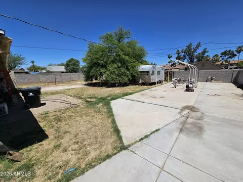 Exterior - 4110 E Wagoner Rd, Phoenix, AZ 85032 photo 9 of 10