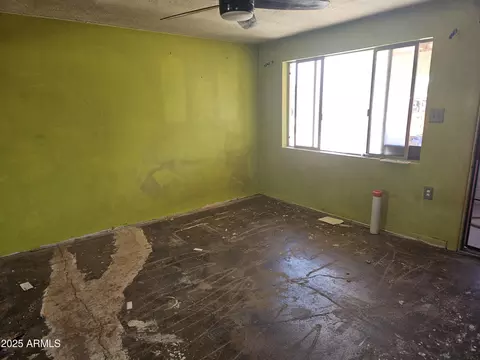 Living - 4110 E Wagoner Rd, Phoenix, AZ 85032 photo 3 of 4