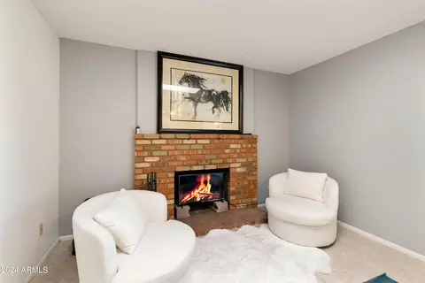 Living - 970 S 80th St, Mesa, AZ 85208 photo 1 of 3