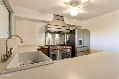 Kitchen - 970 S 80th St, Mesa, AZ 85208 photo 3 of 5